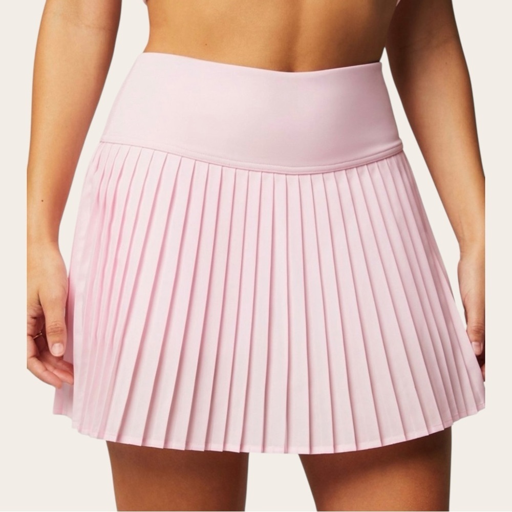 Fabletics | Hot Shot Classic Pleated Skort in Soft Punk | Sz M